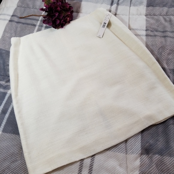 Alex Marie Dresses & Skirts - NWT white skirt from Alex Marie size 12